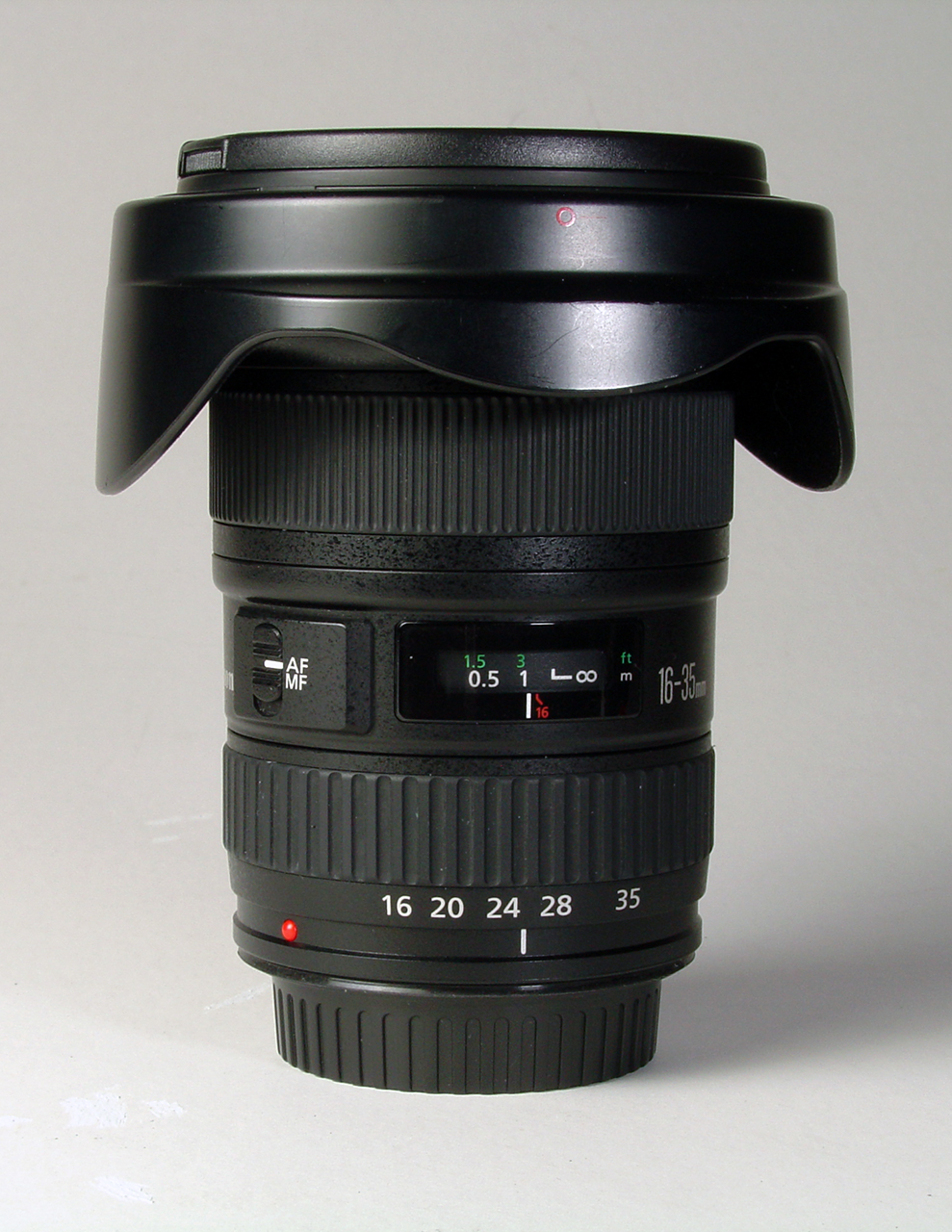 Canon EF 16-35mm f/2.8L II USM with hood